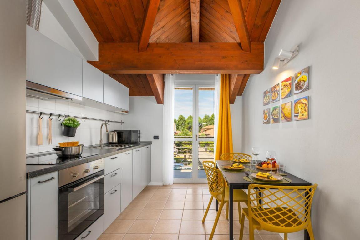 Casa Gialla 7A, New Apartment Milano&Como Bregnano ภายนอก รูปภาพ